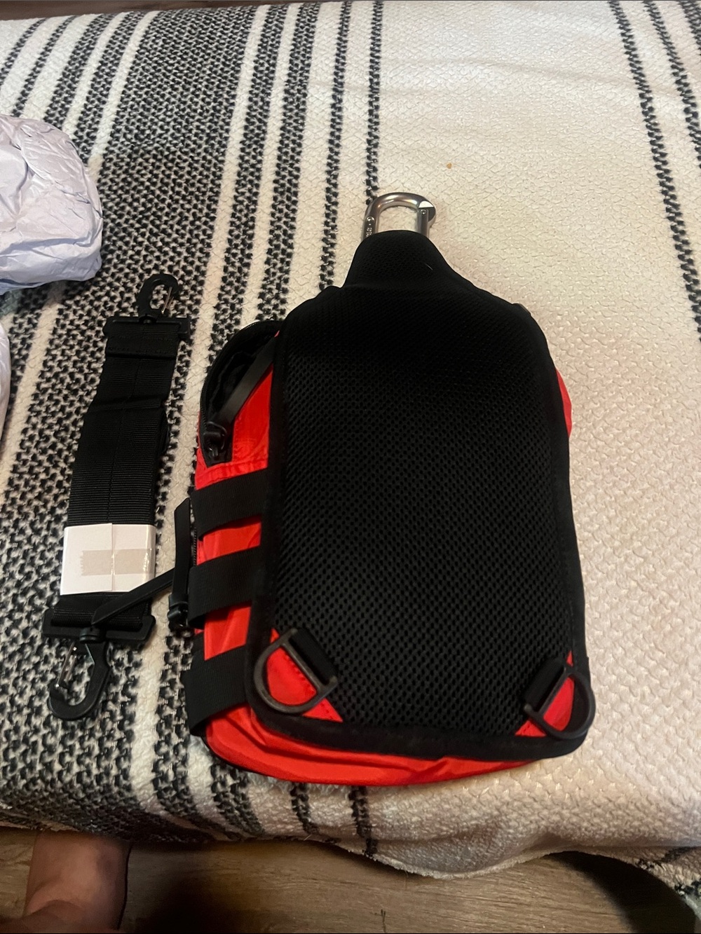 Polo by Ralph Lauren Red and Gray cross body - Picture 2 of 4